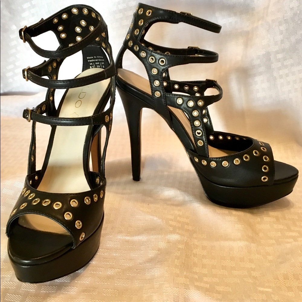 Aldo black platform used twice